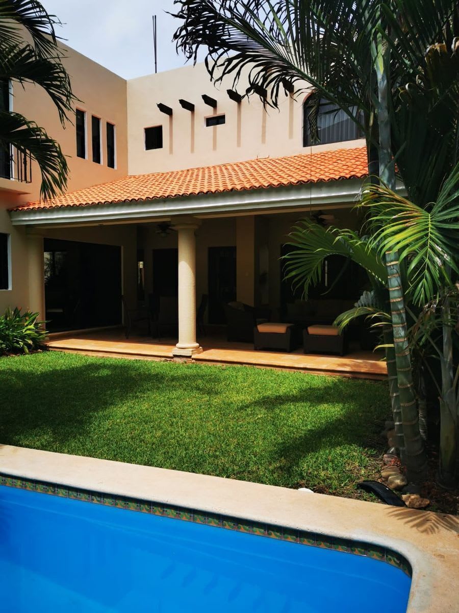 Imagen 9 de Espectacular casa en renta o venta en Fraccionamiento Montecristo, Mérida