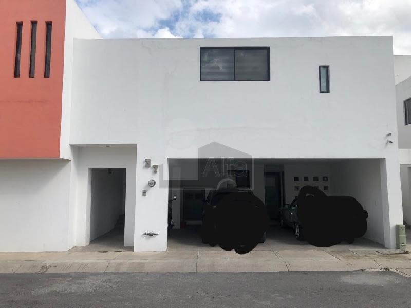 Casa en condominio en venta en Colinas del Parque, San Luis Potosí 