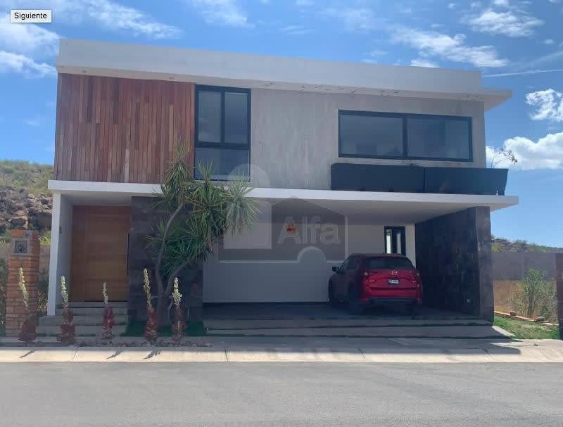 Imagen 5 de Casa en condominio en renta en Club de Golf La Loma, San Luis Potosí 