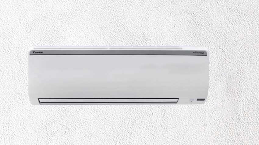 Daikin 1.5 Ton 5 Star Inverter Split AC FTKU50