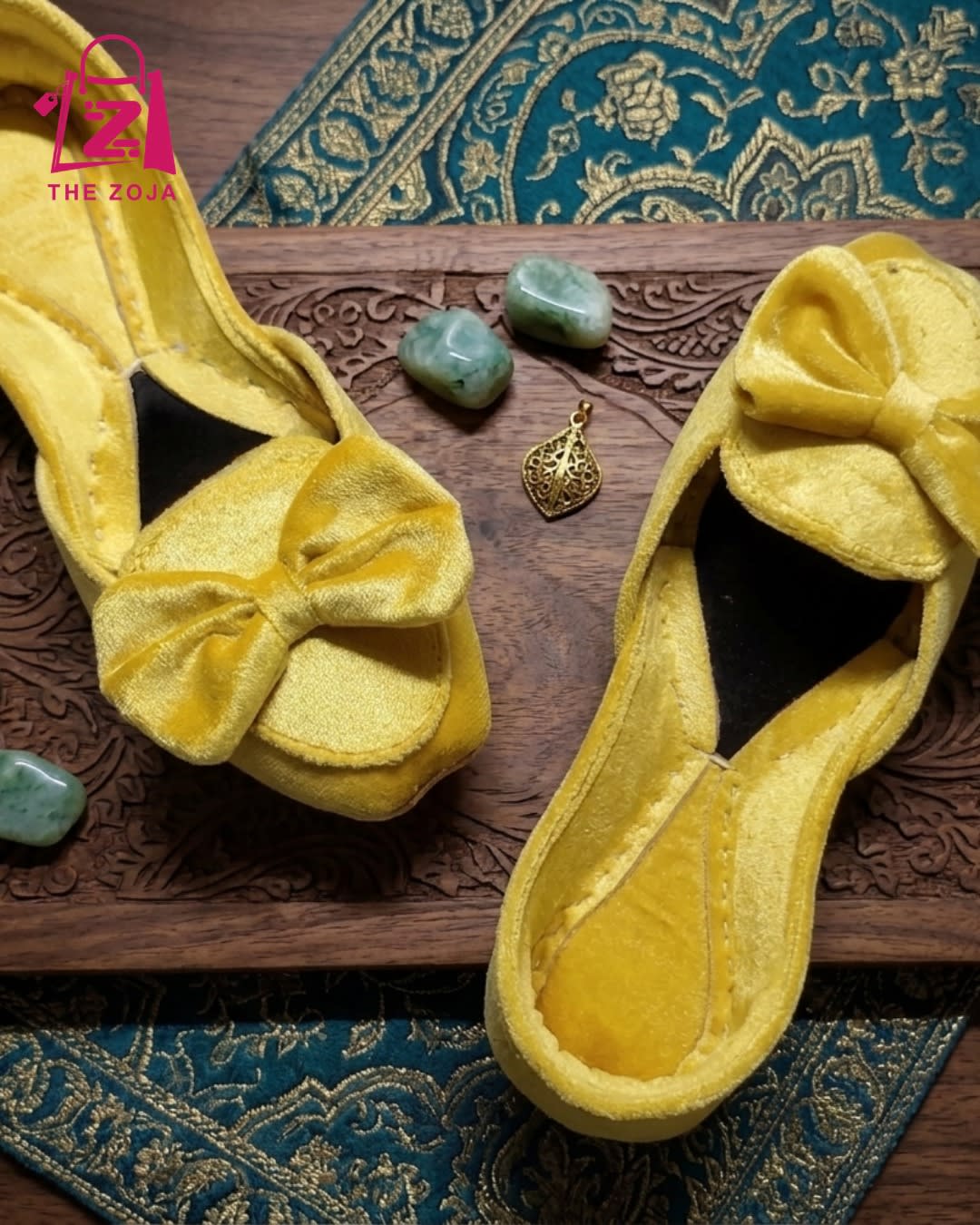  Yellow Velvet Bow Khussa