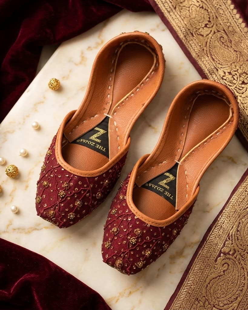 Maroon Rose Gold Embellished Khussa