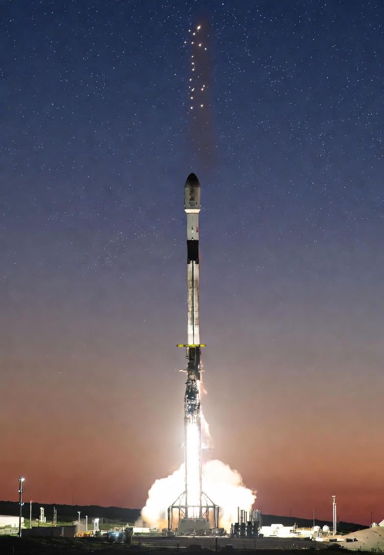 Falcon 9 paleidimas plečia Starlink tinklą iki 6542 palydovų ir stiprina ryšį atokiose vietovėse