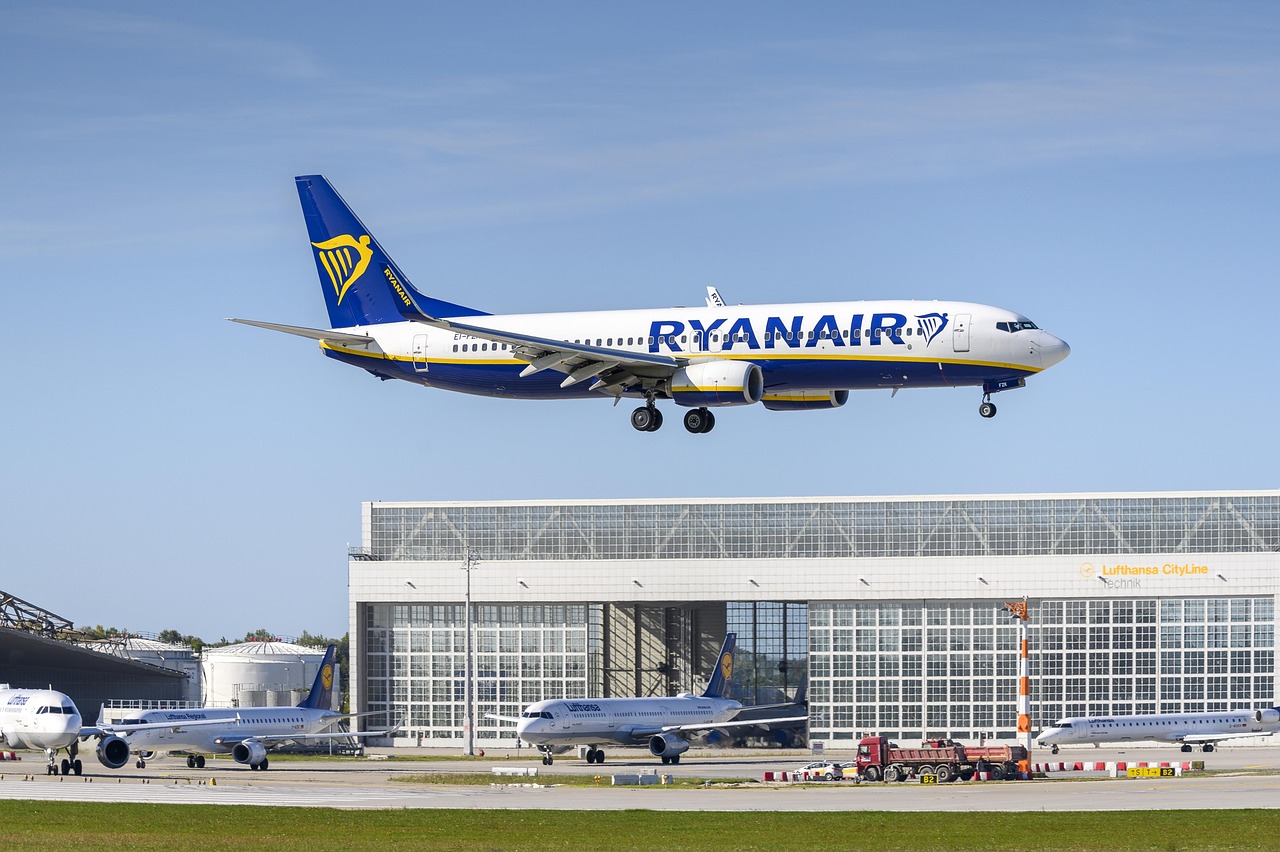 „Boeing“ išpirko „Spirit AeroSystems“, bet dalį gamyklų perleidžia konkurentui „Airbus“