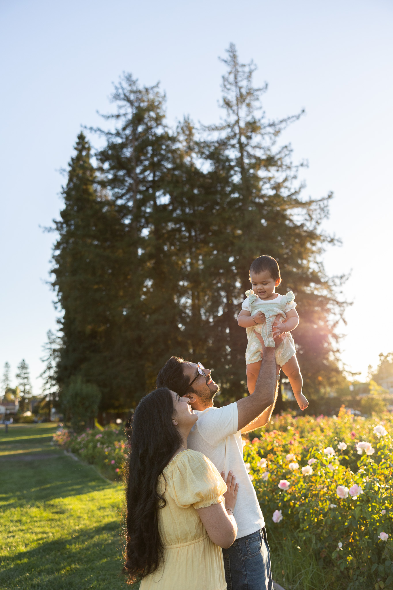 A family photo session at the Rose Gardens in San Jose