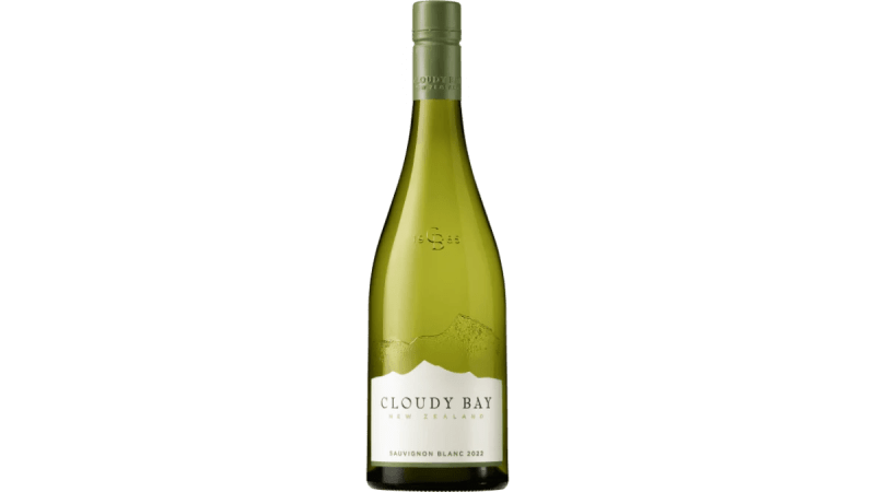 Cloudy Bay Sauvignon Blanc 2023 bottle shot