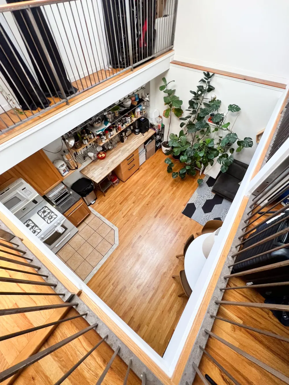 Charming loft with cozy kitchen.