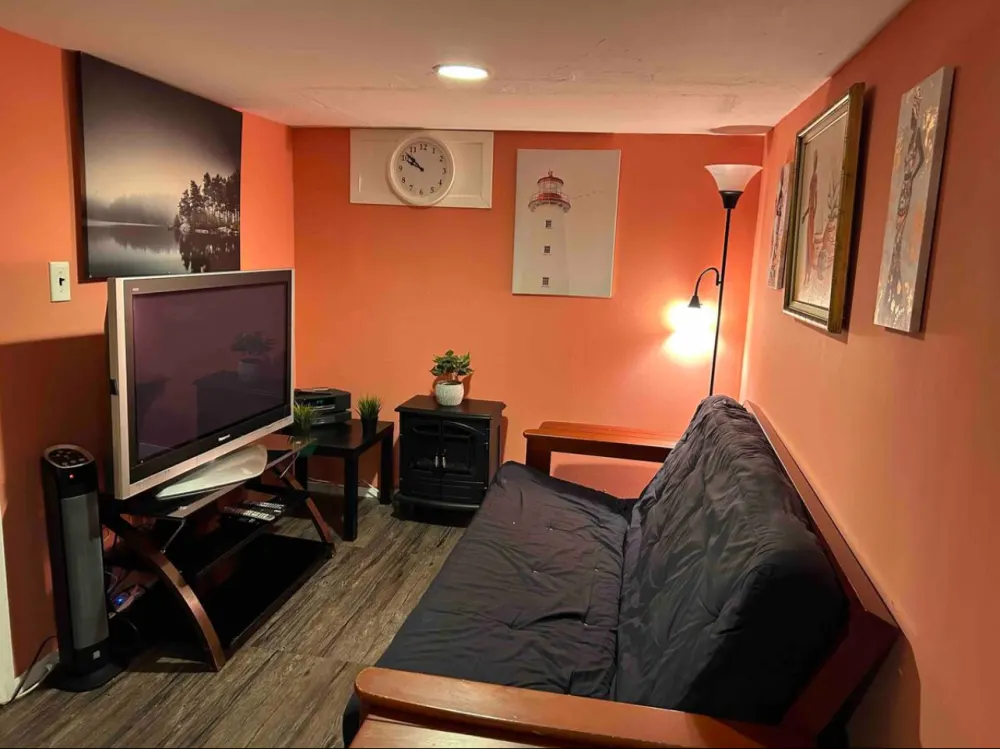 Cozy living room with futon.