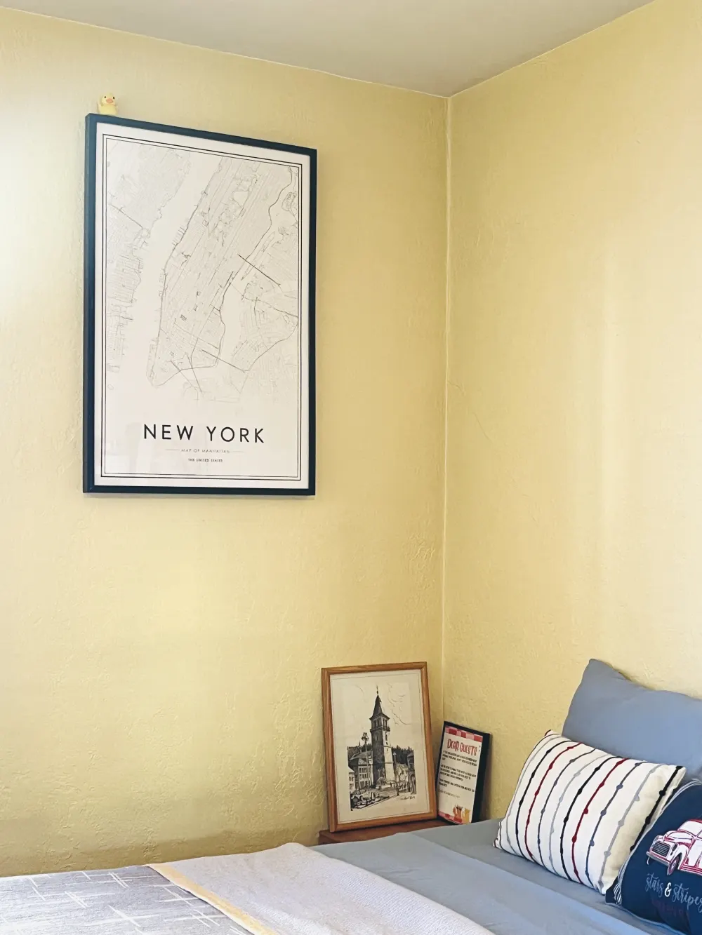 Cozy room with New York map.