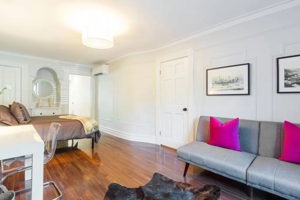 Bright room with modern decor