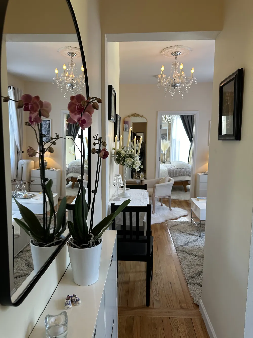 Elegant, cozy apartment with chandeliers.