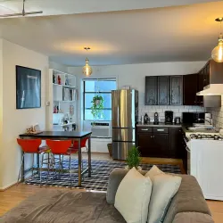 Renovated Private Apt in Chelsea