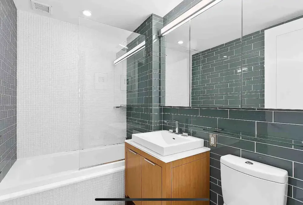 Modern bathroom with clean design.