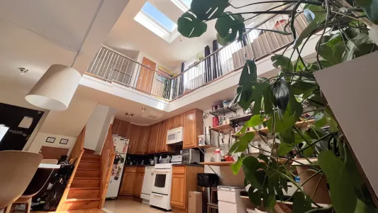 Prime E. Williamsburg - HUGE Loft - SuperHost