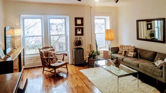 Sunny 1 Bdr apt#3 in a renovated bright brownstone