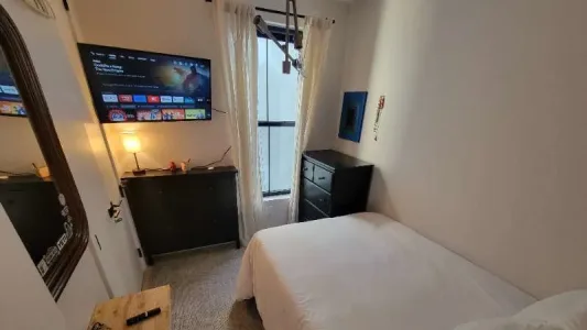 Private Room with Personal Bath available - In a 2bed2bath Apt