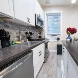 Spacious 3BR/2BA next to Central Park, elevator