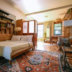 Bright Loft ~ 5 Windows ~ Projector ~ Near Water