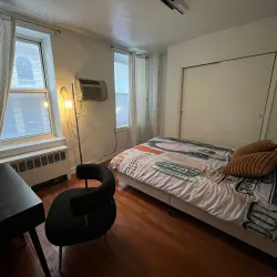 Spacious and Sunny Room at 30th and Park