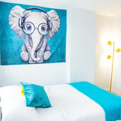 3BR with 4BEDS in Brooklyn near Trains