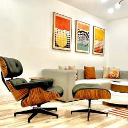 Bright, warm, luxe hideaway”w” private backyard