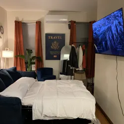 Cozy Harlem Apartment