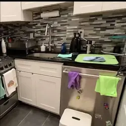 Hell’s Kitchen Apartment 