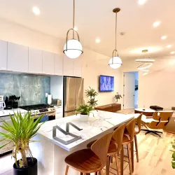 Ultra-Luxury | stylish suite in historic Brooklyn