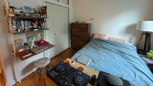 Spacious apartment with full kitchen and patio