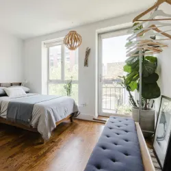 Sun-drenched apartment in the heart of the Burg 