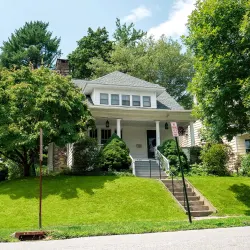 The Farmhouse at Fort Hill
