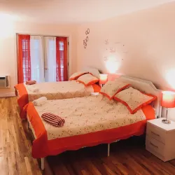 Beautiful 4 Bedrooms, 2 Baths in Queens Next to All