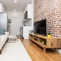 Cozy Apartment in Brooklyn Heights 2A