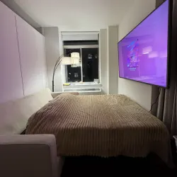 Gorgeous Modern Financial District Apartment