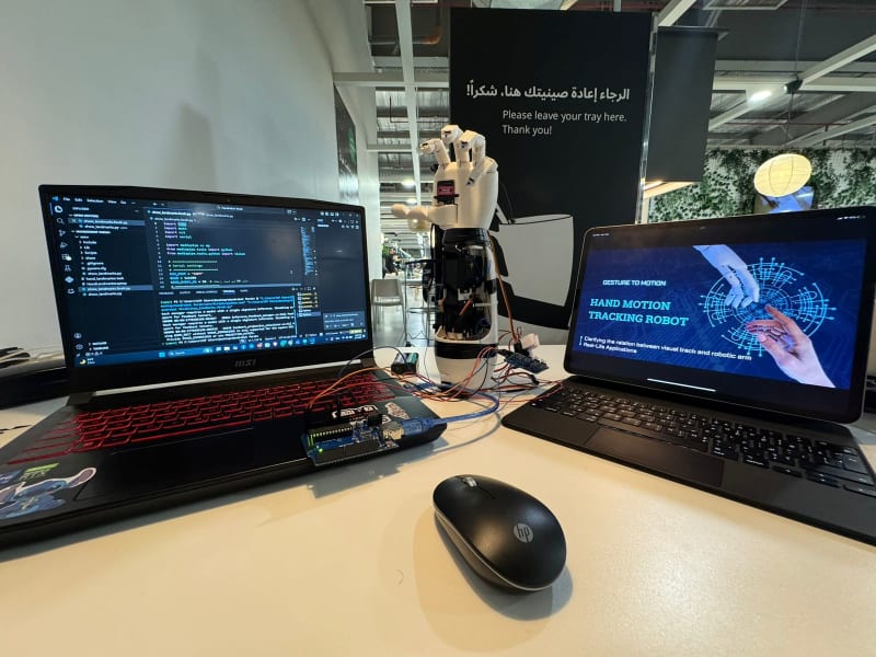 Gesture to Motion – Hand‑Tracking Robotic Hand