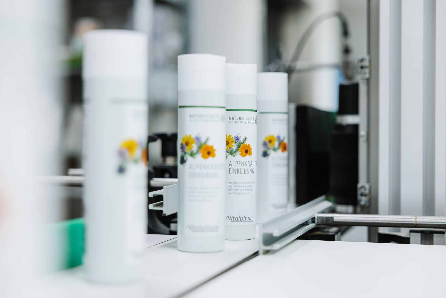 Abfüllung von Unterweger Kosmetik Produkten