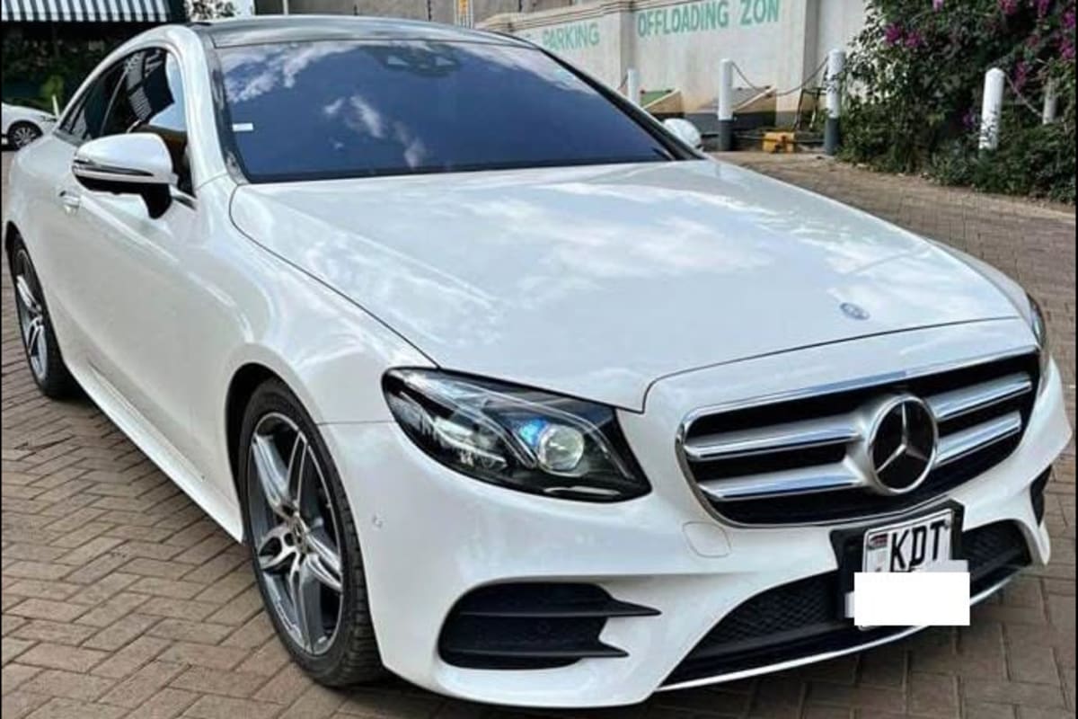 2019 Mercedes-Benz E200 Coupe Premium Grade — photo 1