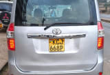 2009 Toyota Noah thumbnail 3