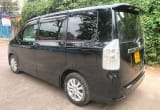 2012 Toyota Noah thumbnail 10