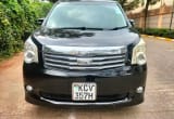 2012 Toyota Noah thumbnail 2