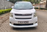 2009 Toyota Noah thumbnail 3