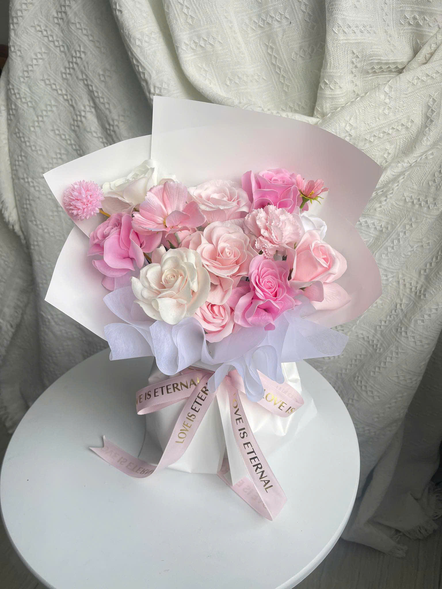 Hoa sáp mix lụa - sang trọng, tinh tế