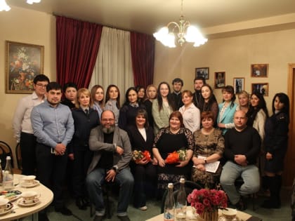 Проект помощи «трудным» подросткам обсудили за круглым столом в Пятигорске