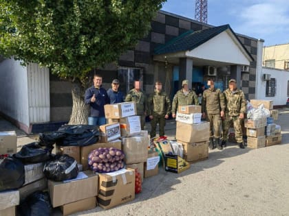 Красногвардейцы передали мобилизованным землякам партию посылок от жителей