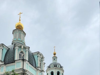 Митрополит Кирилл возглавил Божественную литургию в храме свт. Николая в Заяицком г. Москвы