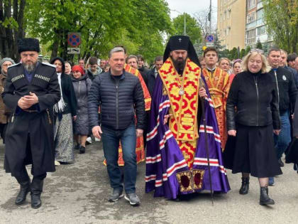 Традиционный Пасхальный крестный ход прошел в Пятигорске