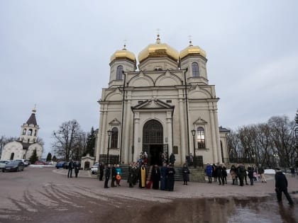 Митрополит Кирилл совершил вечерню с чином прощения в Казанском кафедральном соборе