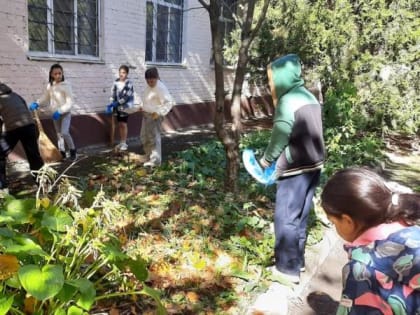 Пятигорчане вышли на генеральную  осеннюю уборку города