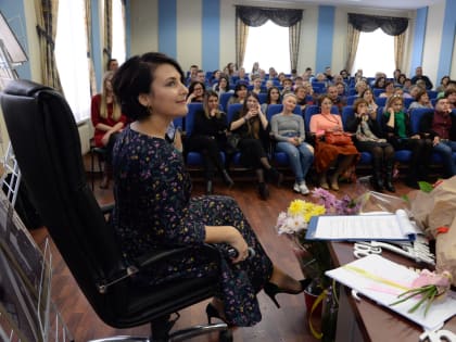 «Случайно навсегда»: десятый творческий вечер известной ставропольской поэтессы Елены Гончаровой
