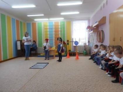 В детском саду № 1 «Ягодка» города Благодарный прошла неделя ПДД  по формированию навыков безопасного поведения в окружающей  дорожно-транспортной обстановке